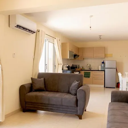 Penthouse - Sleeps 4 - Sea Views