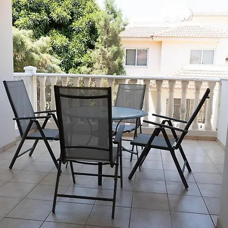 Penthouse Sleeps 4 - Sea Views Pool Апартаменты Паралимни