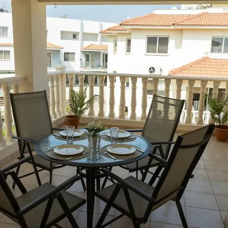 Апартаменты Penthouse Sleeps 4 - Sea Views Pool