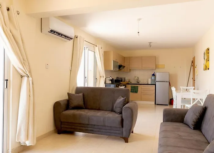 Penthouse - Sleeps 4 - Sea Views