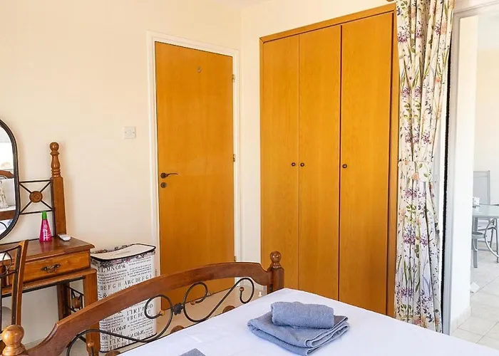 Penthouse - Sleeps 4 - Sea Views Apartament *